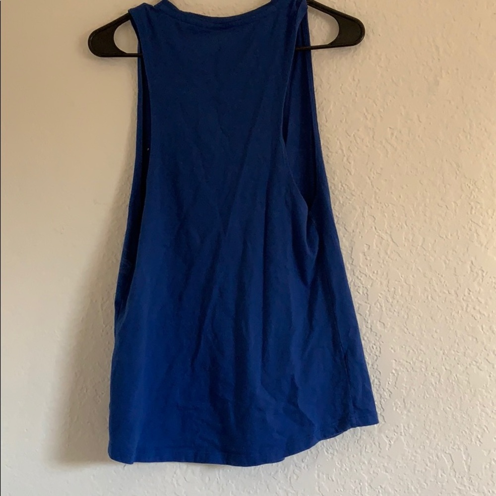 Workout tank - Picture 2 of 3